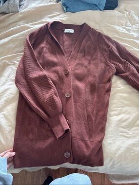 Aritzia Babaton Cardigan